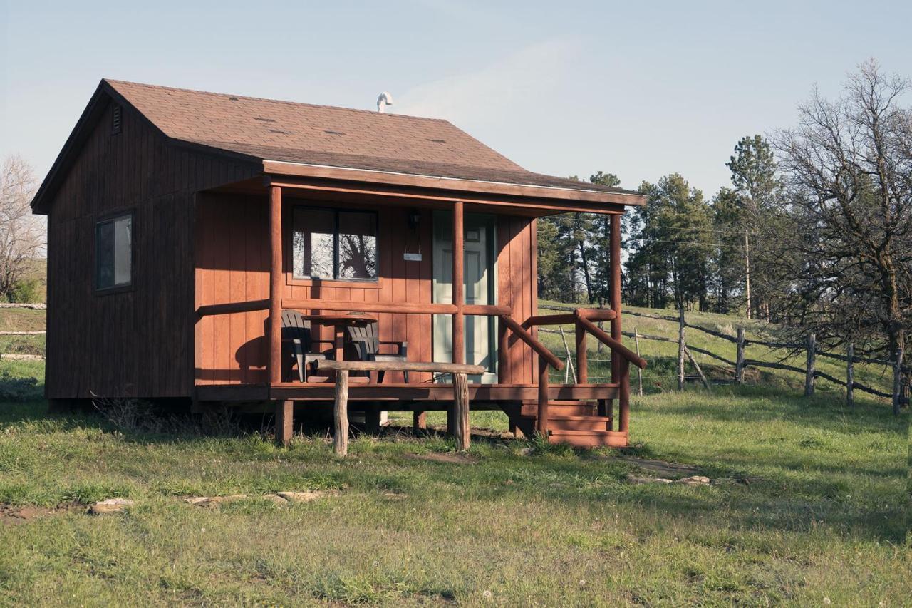 Lake Guest Ranch Villa Devils Tower Bagian luar foto