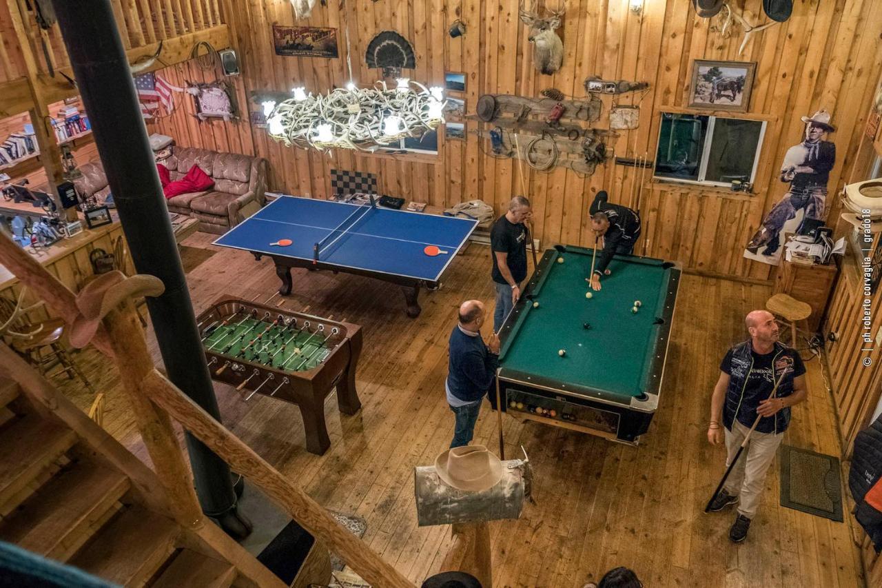 Lake Guest Ranch Villa Devils Tower Bagian luar foto