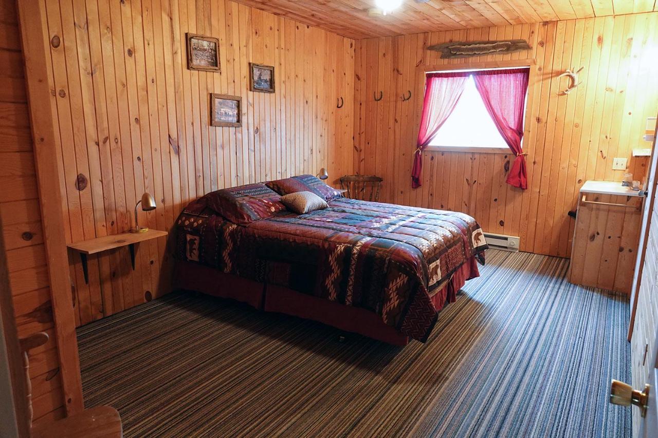 Lake Guest Ranch Villa Devils Tower Bagian luar foto