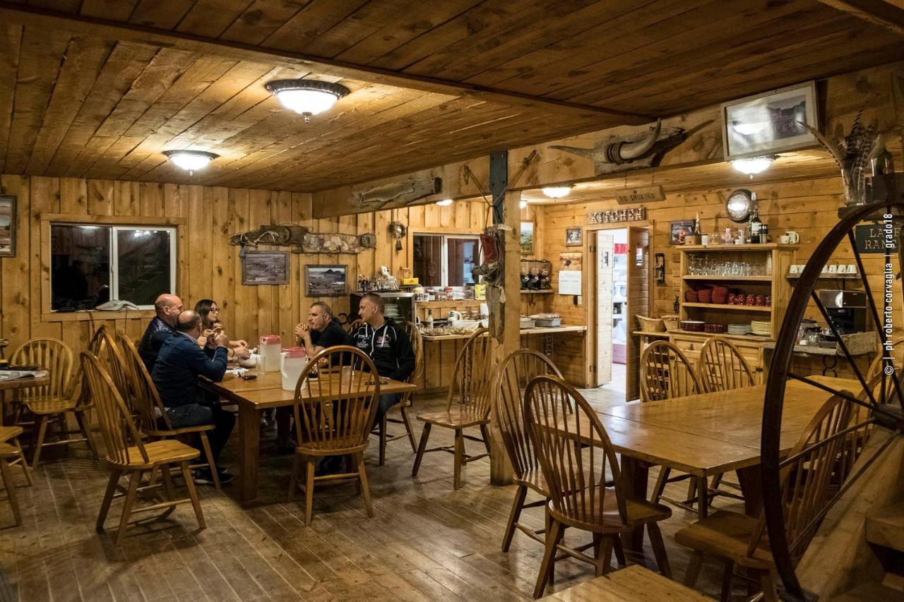 Lake Guest Ranch Villa Devils Tower Bagian luar foto
